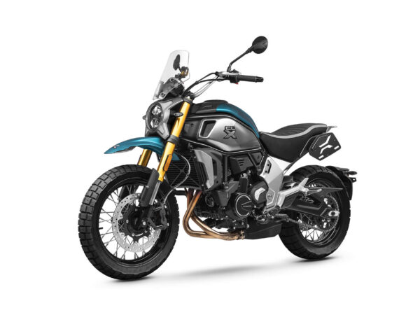CFMOTO 700CL-X Adventure | mootorratas
