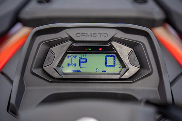 CFMOTO CFORCE 450S ATV ekraan