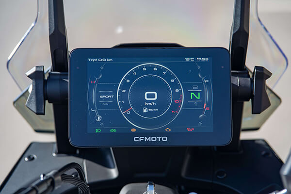 CFMOTO 800MT Touring | mootorratas ekraan