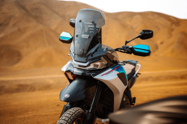 CFMOTO 800MT-X  | mootorratas