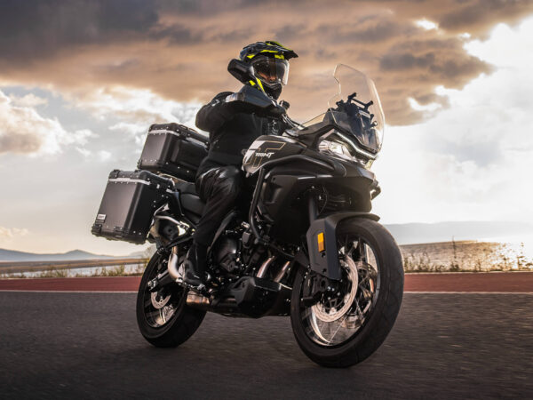MOOTORRATTAD CFMOTO 700MT | mootorratas