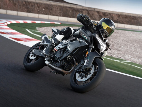 MOOTORRATTAD CFMOTO 800NK | mootorratas